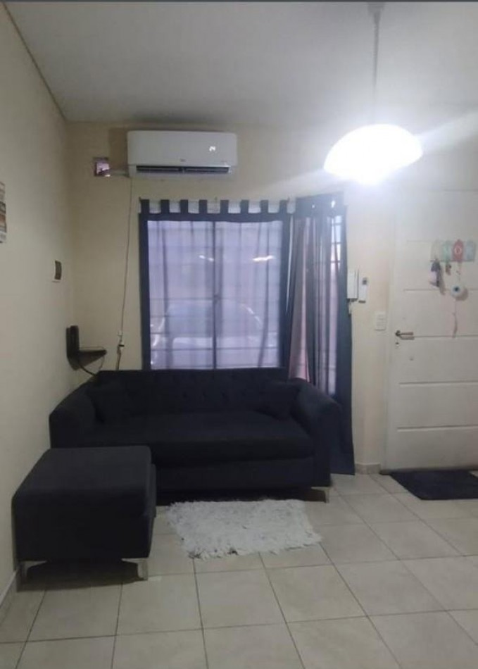 VENTA APTO CREDITO DOS AMBIENTES COCHERA PATIO