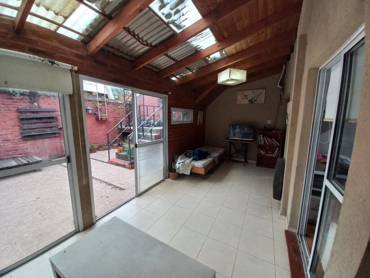 ALQUILER CASA CUATRO AMBIENTES CON PATIO SAN MIGUEL