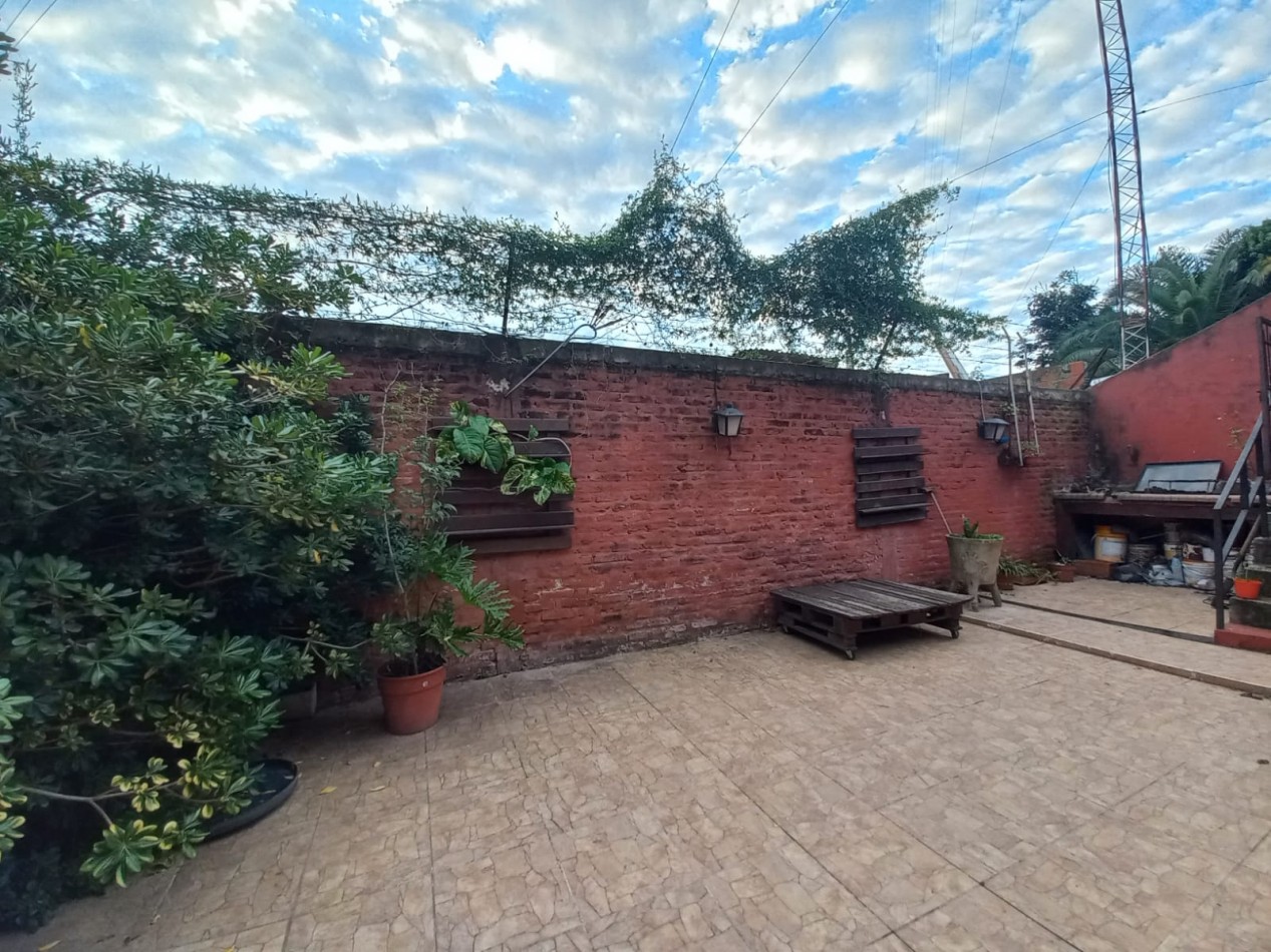 ALQUILER CASA CUATRO AMBIENTES CON PATIO SAN MIGUEL