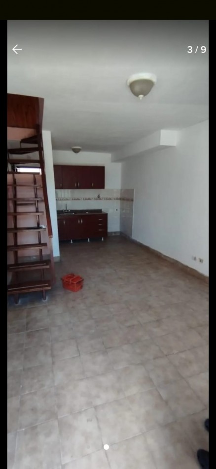 VENTA APTO CREDITO DUPLEX DOS AMBIENTES CON PATIO