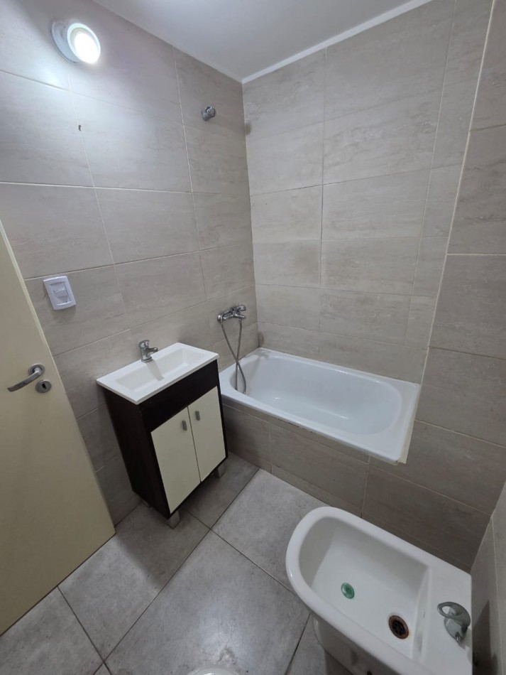 VENTA MONOAMBIENTE CON BALCON COCHERA SAN MIGUEL