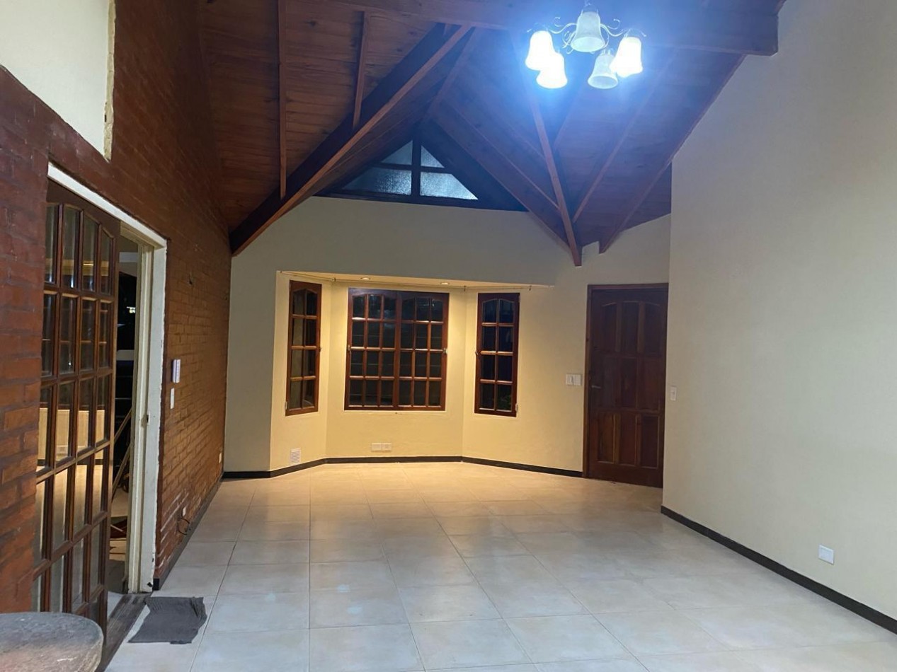 VENTA CASA CUATRO AMBIENTES JOSE C PAZ