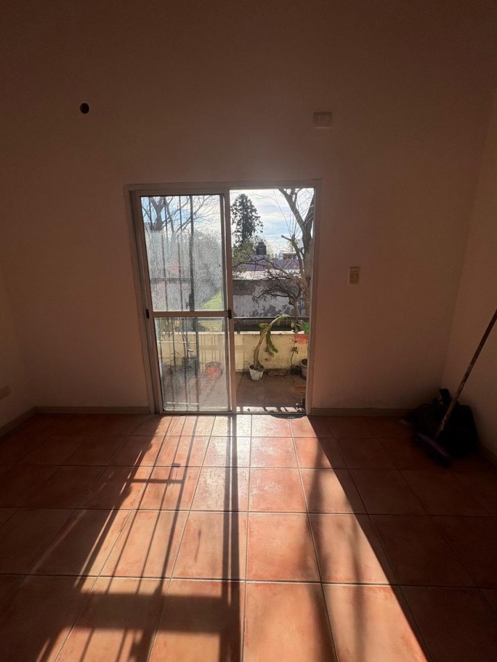 APTO CREDITO TRES AMBIENTES CON BALCON BELLA VISTA