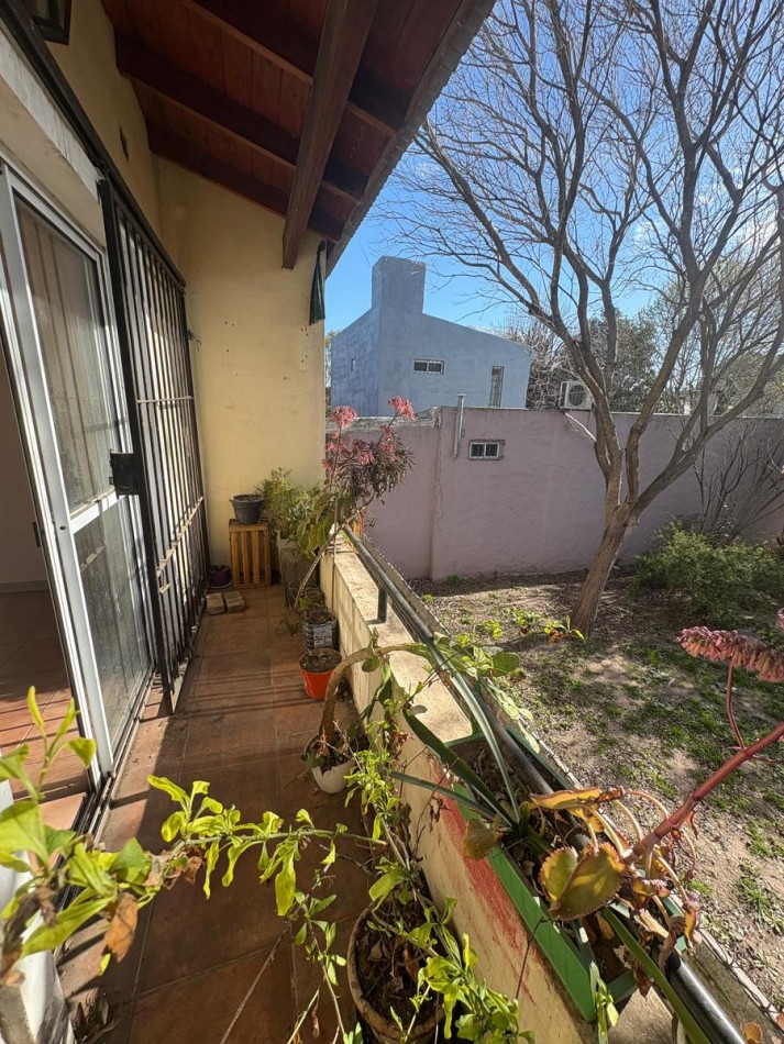 APTO CREDITO TRES AMBIENTES CON BALCON BELLA VISTA