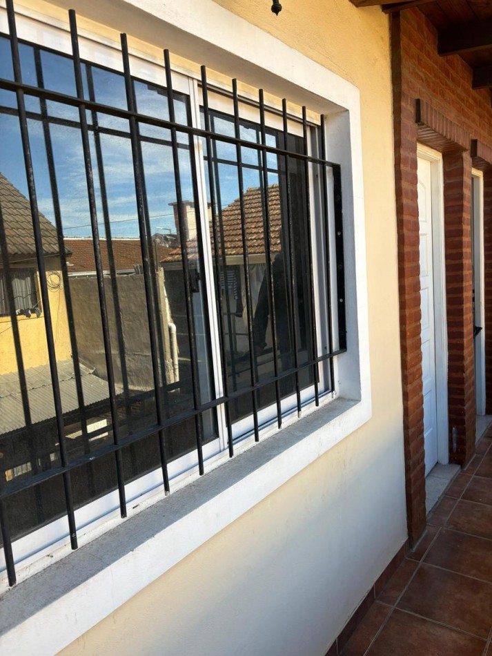 APTO CREDITO TRES AMBIENTES CON BALCON BELLA VISTA