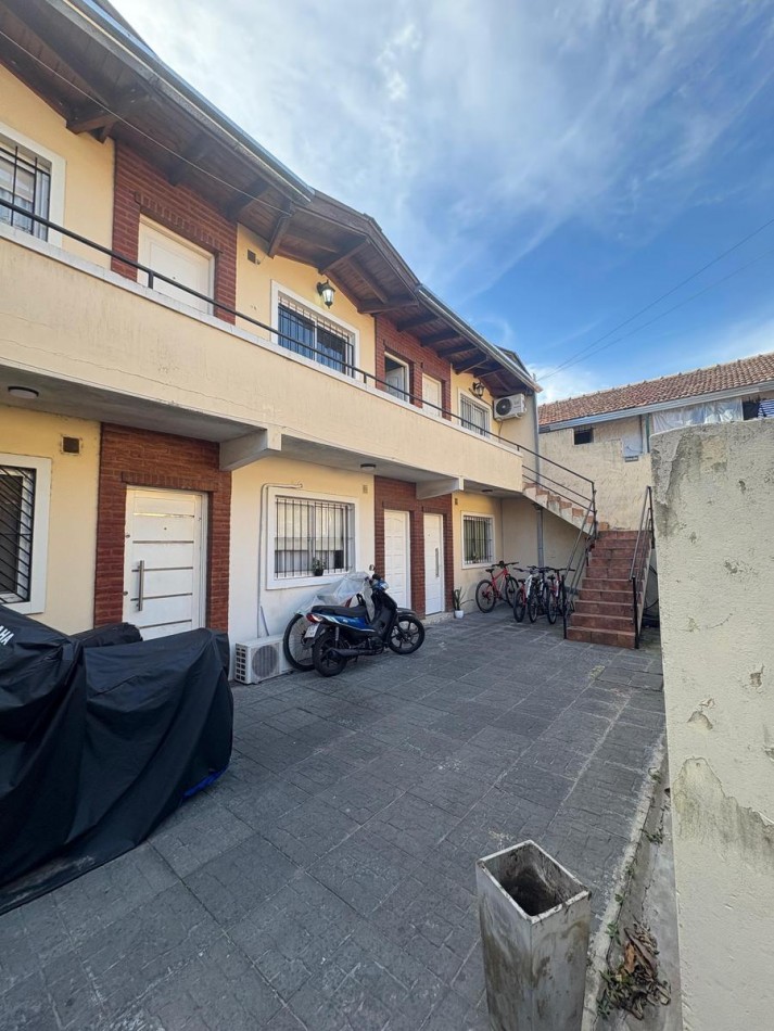 APTO CREDITO TRES AMBIENTES CON BALCON BELLA VISTA