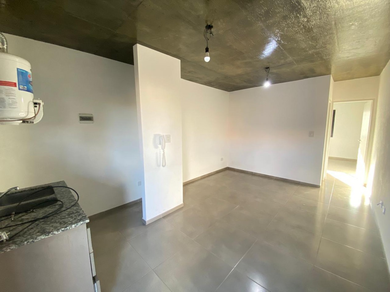 ALQUILER DOS AMBIENTES COCHERA POLVORINES 