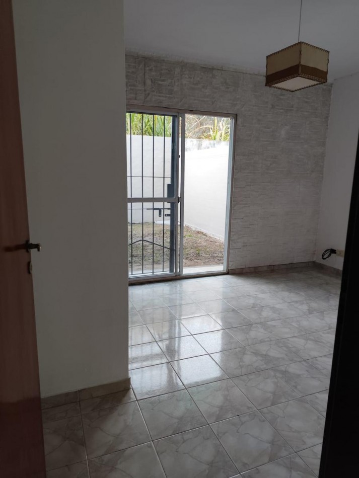ALQUILER DOS AMBIENTES CON PATIO SAN MIGUEL