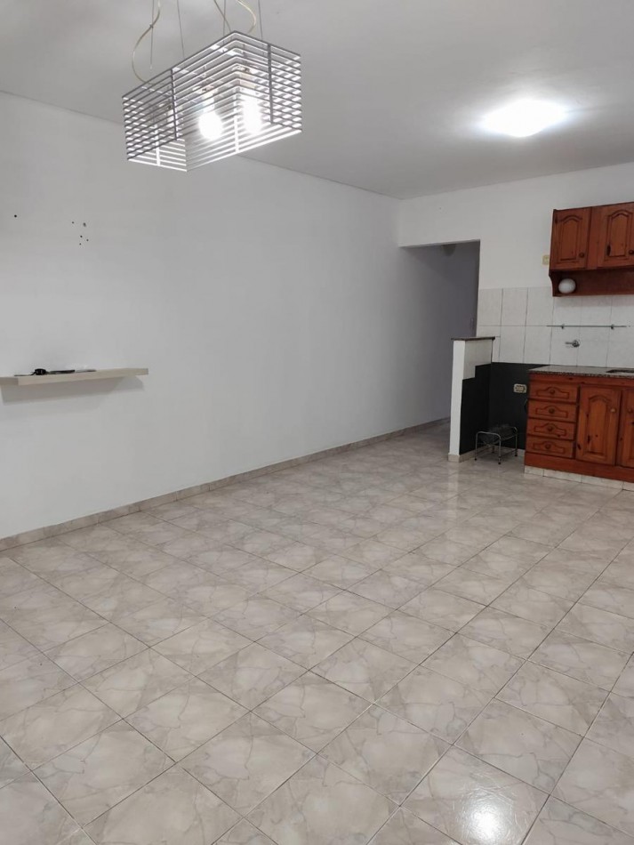 ALQUILER DOS AMBIENTES CON PATIO SAN MIGUEL