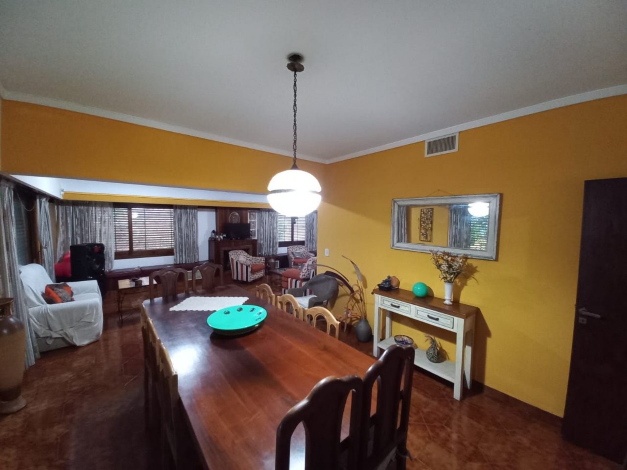 VENTA CASA CUATRO AMBIENTES BELLA VISTA