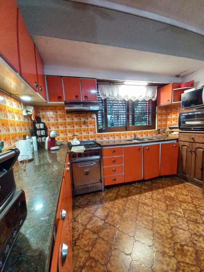 VENTA CASA CUATRO AMBIENTES BELLA VISTA