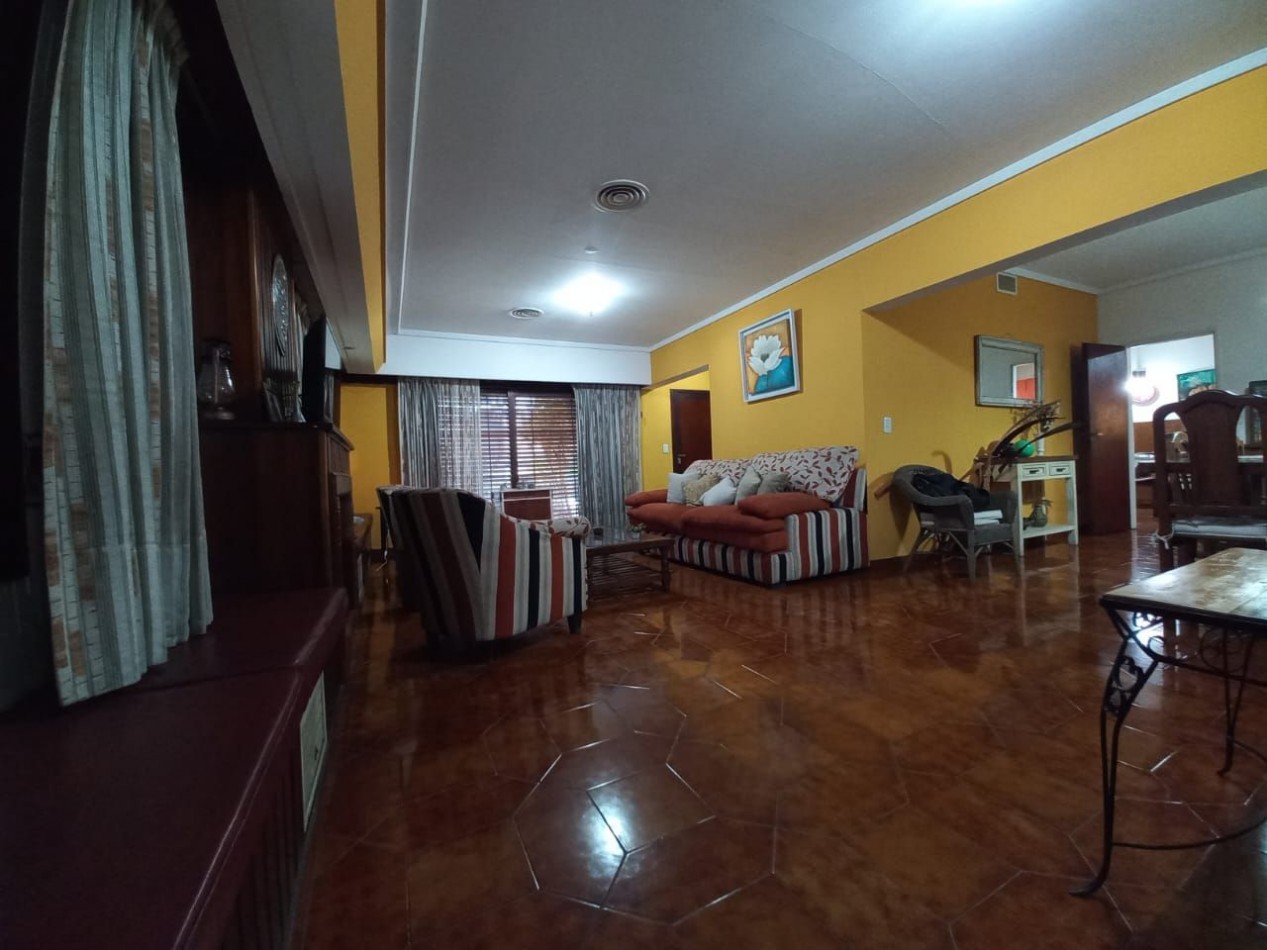 VENTA CASA CUATRO AMBIENTES BELLA VISTA