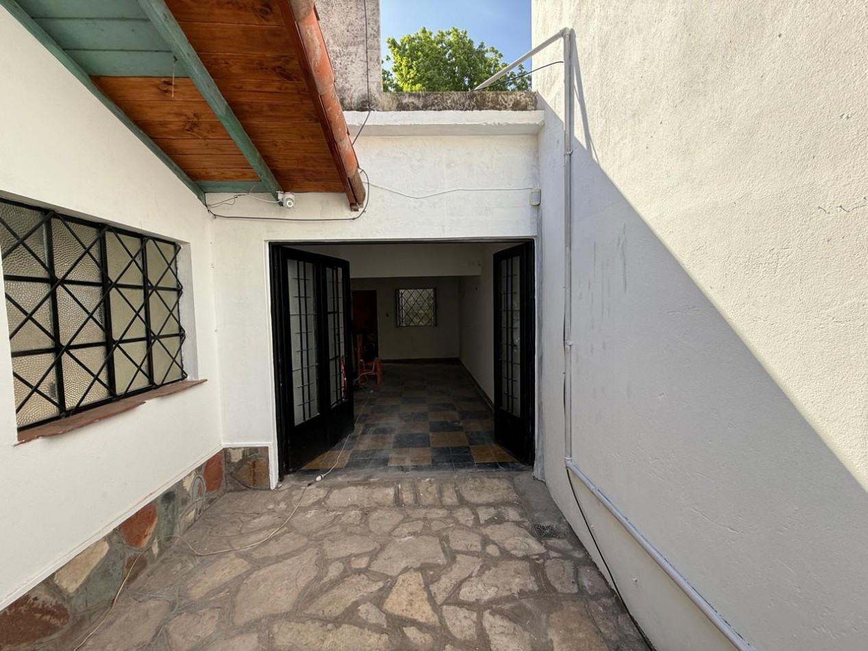 VENTA APTO CREDITO CASA TRES AMBIENTES PATIO COCHERA MUÑIZ SAN MIGUEL