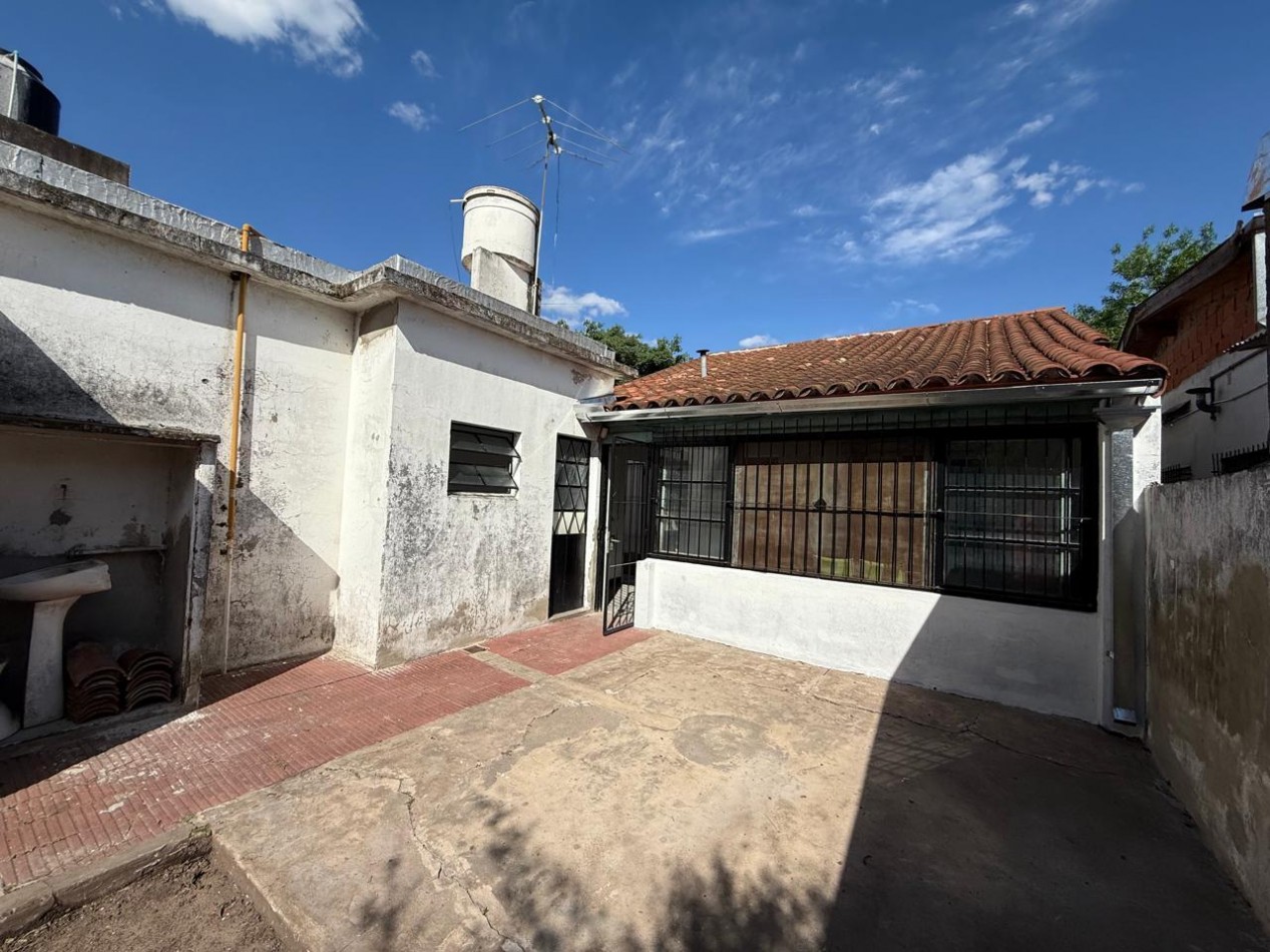 VENTA APTO CREDITO CASA TRES AMBIENTES PATIO COCHERA MUÑIZ SAN MIGUEL