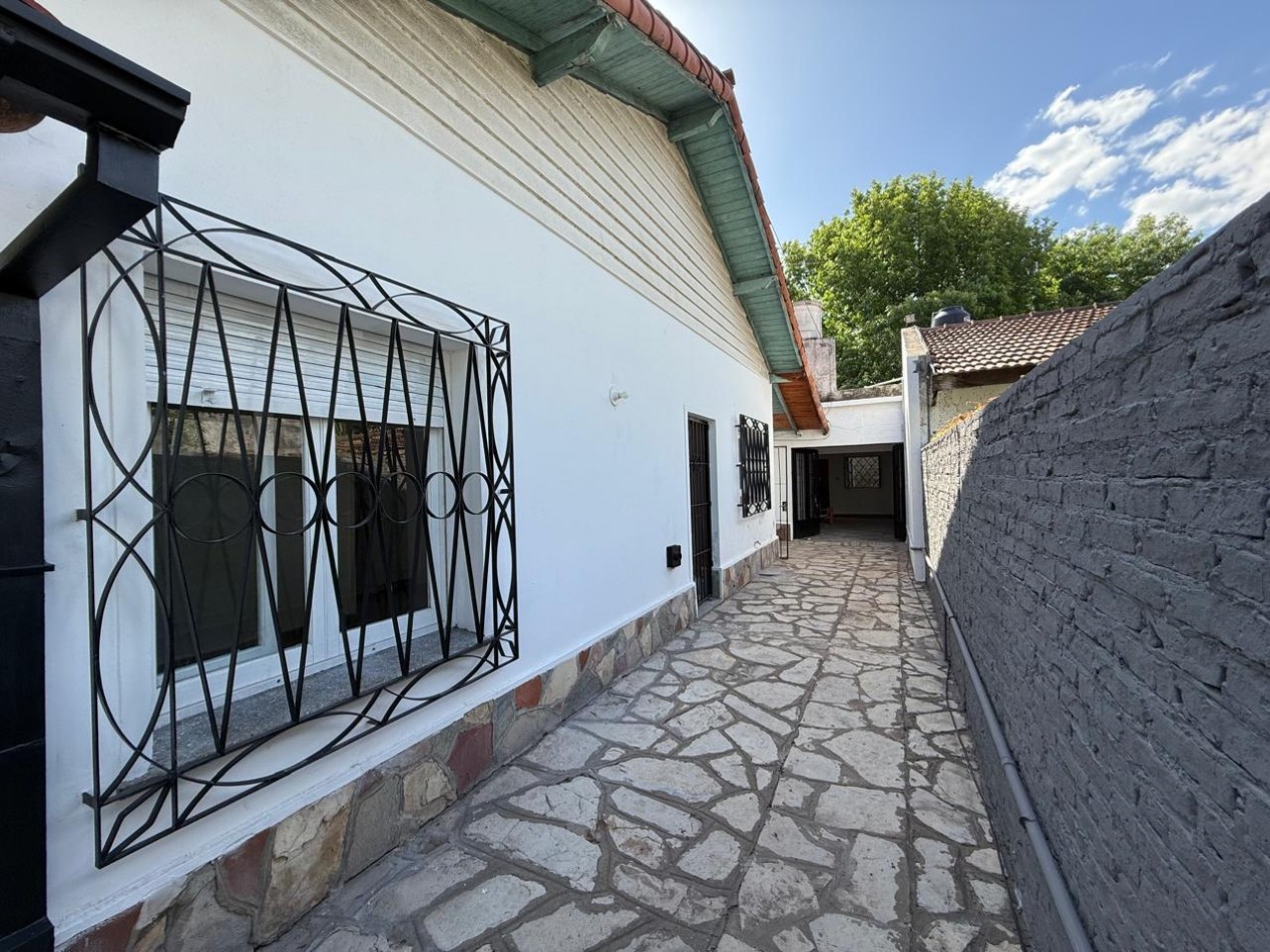 VENTA APTO CREDITO CASA TRES AMBIENTES PATIO COCHERA MUÑIZ SAN MIGUEL