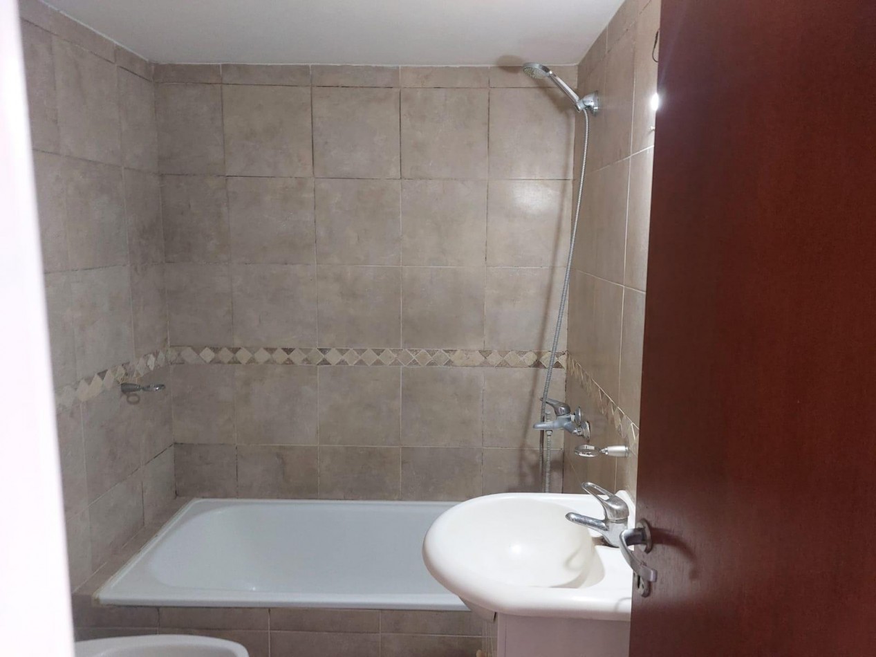 VENTA APTO CREDITO DOS AMBIENTES BALCON COCHERA SAN MIGUEL