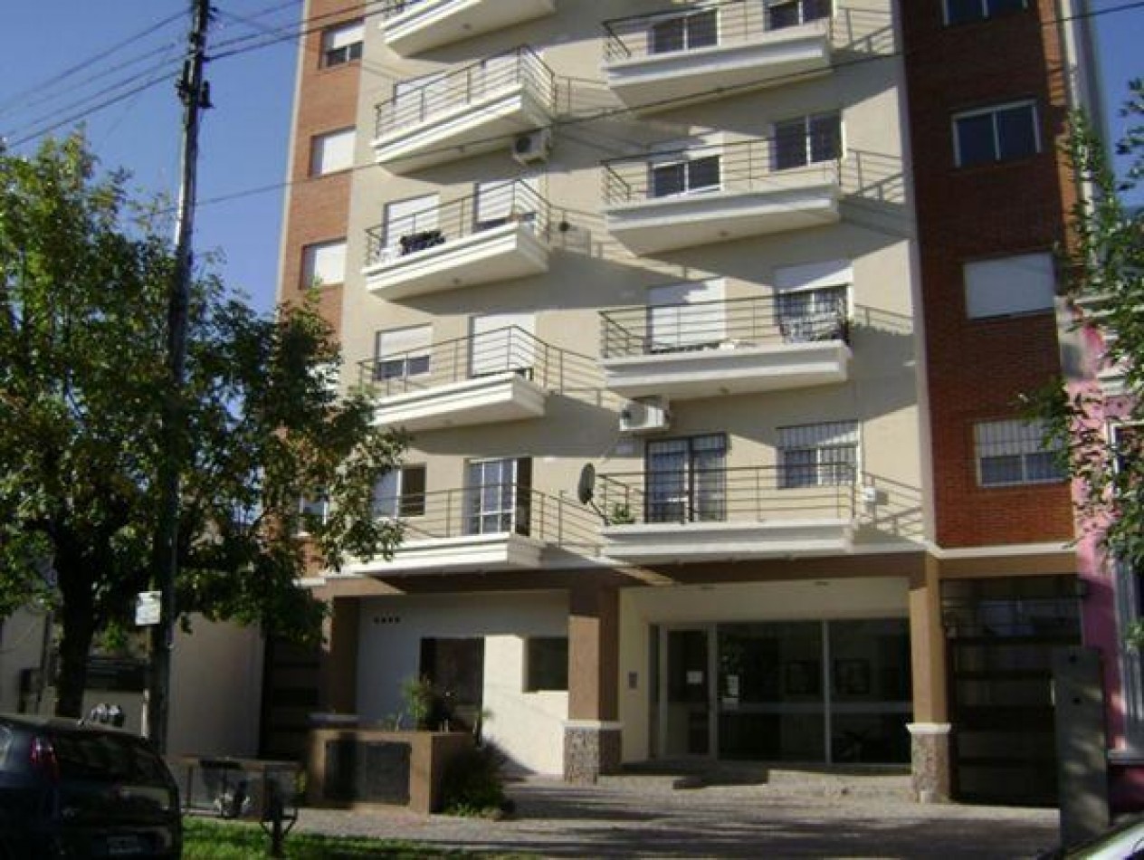 VENTA APTO CREDITO DOS AMBIENTES BALCON COCHERA SAN MIGUEL