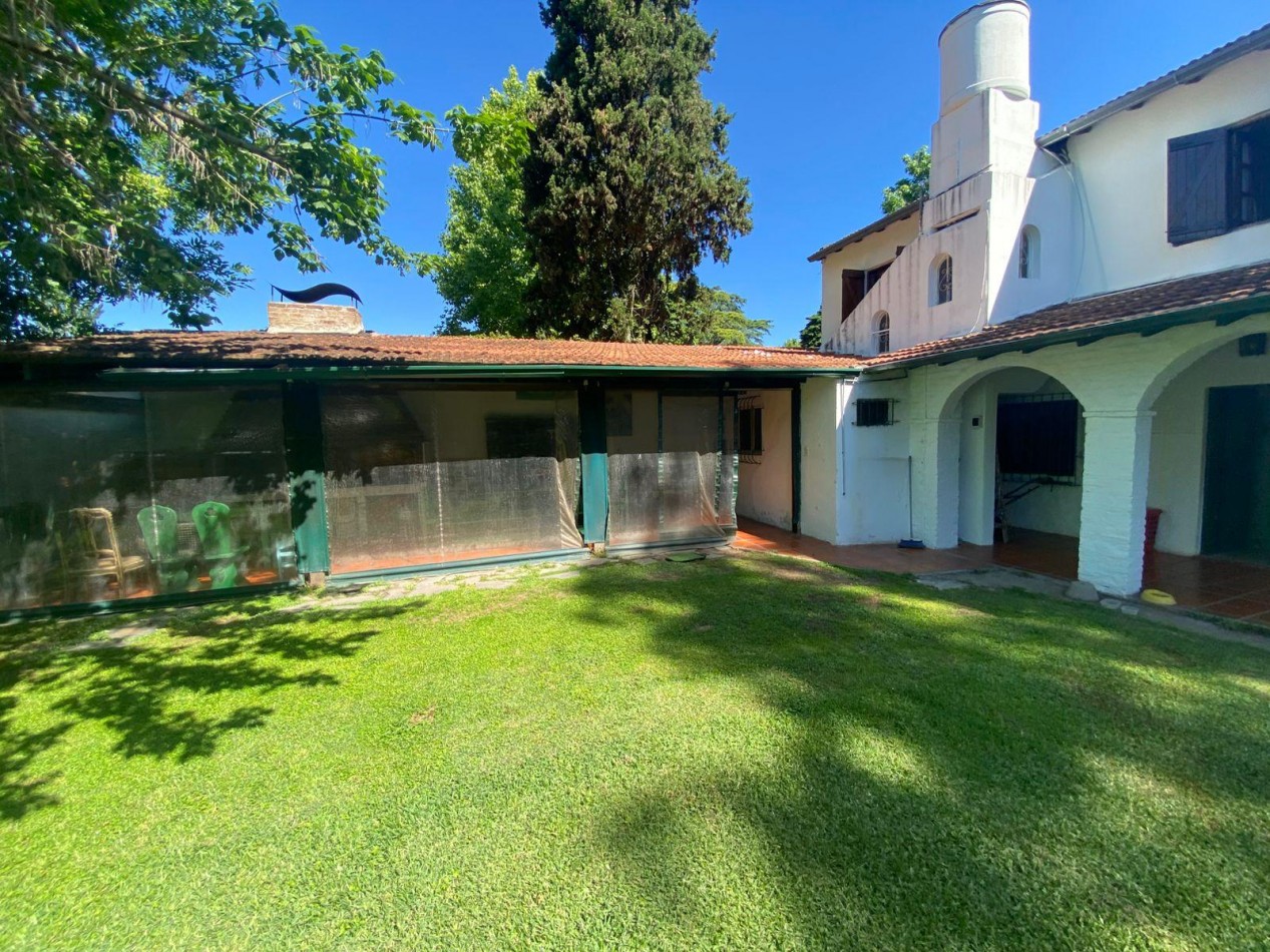 VENTA CASA ESTILO COLONIAL PARQUE QUINCHO COCHERA BELLA VISTA