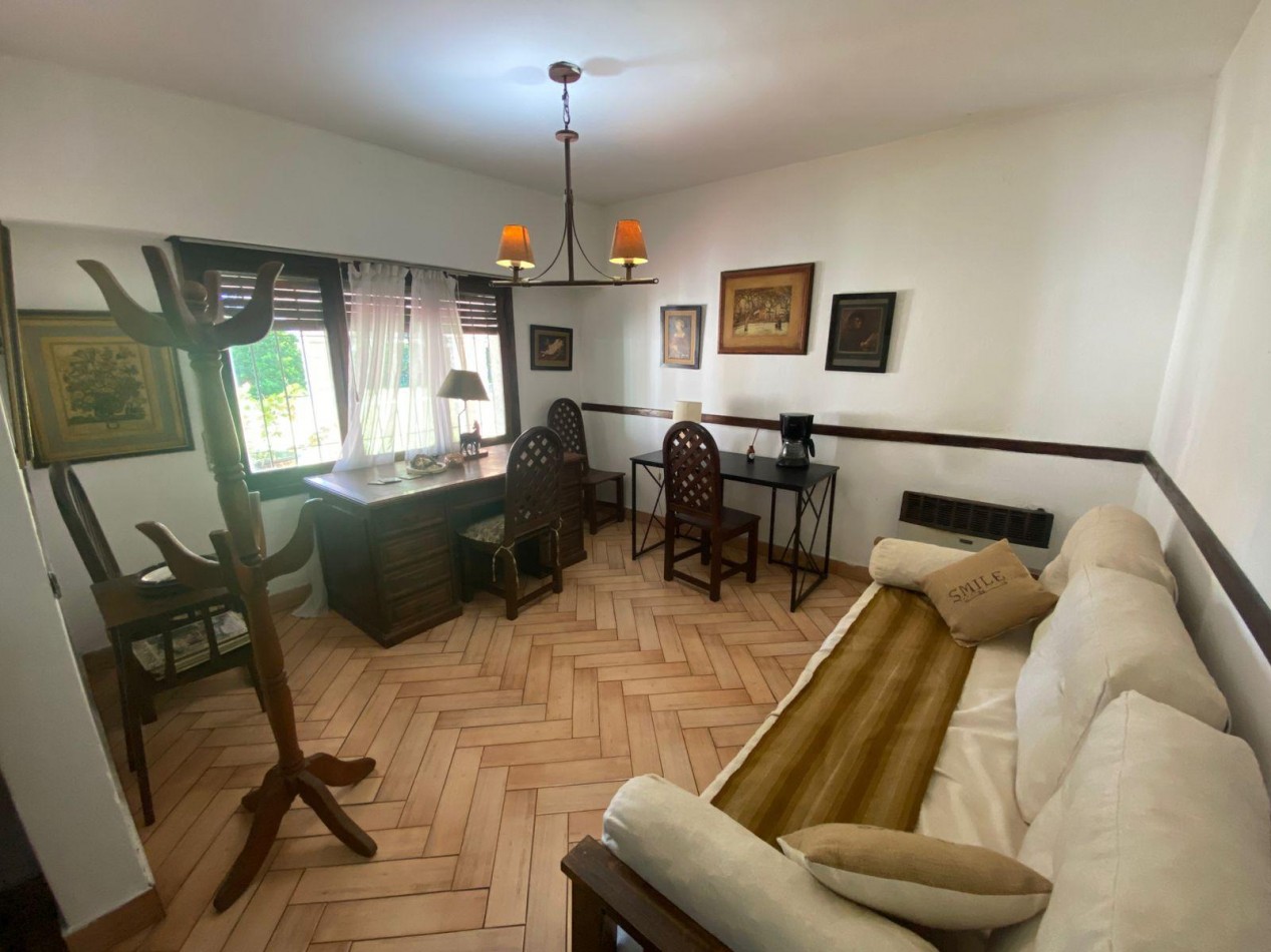 VENTA CASA ESTILO COLONIAL PARQUE QUINCHO COCHERA BELLA VISTA