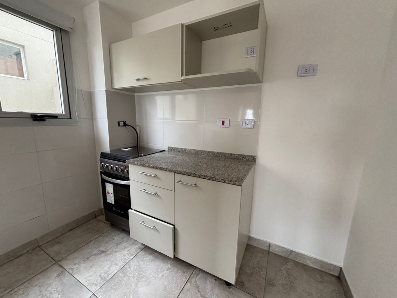 ALQUILER MONOAMBIENTE AMPLIO BALCON SAN MIGUEL MUÑIZ CENTRO