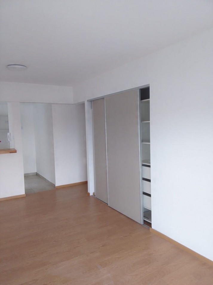 ALQUILER MONOAMBIENTE AMPLIO BALCON SAN MIGUEL MUÑIZ CENTRO