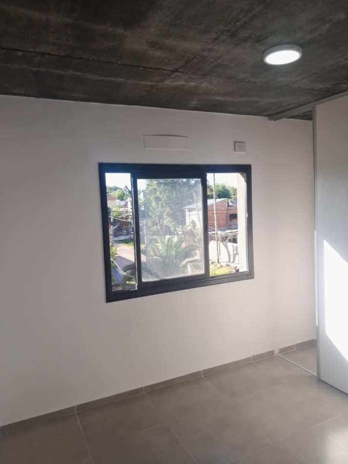 ALQUILER DOS AMBIENTES CON COCHERA LOS POLVORINES 