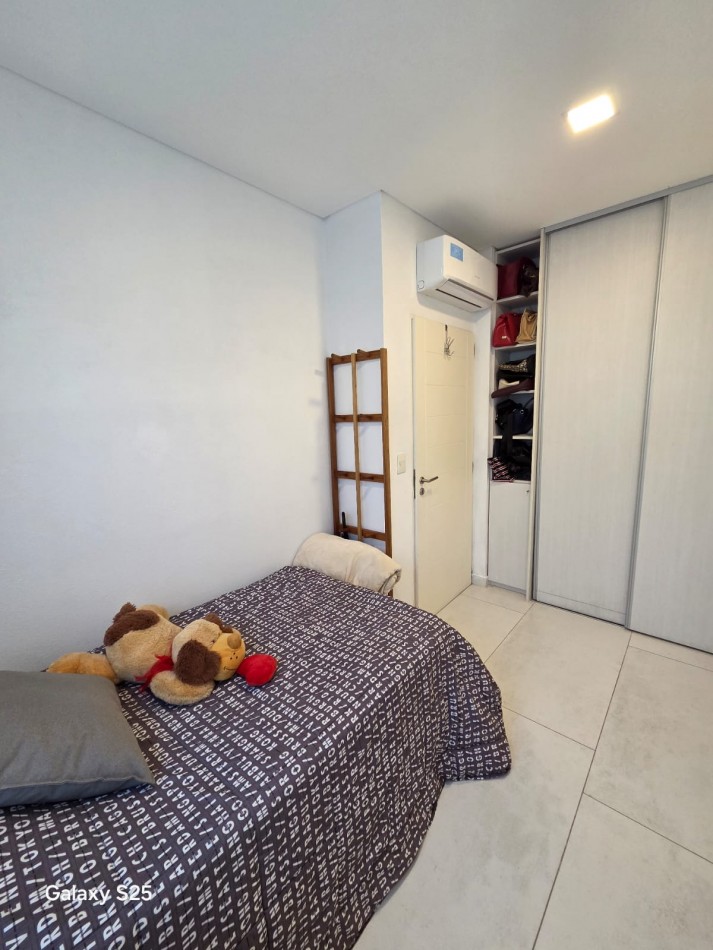 VENTA CASA TRES AMBIENTES PILETA BARRIO CERRADO MAGNA MODERNA