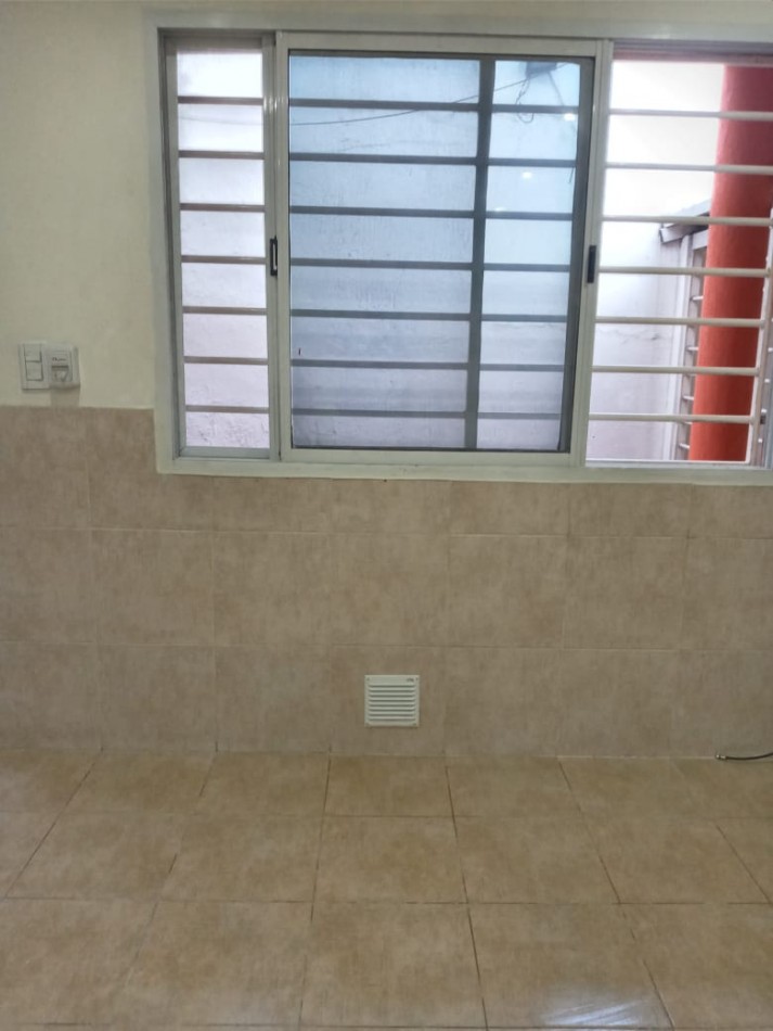 ALQUILER DUPLEX TRES AMBIENTES LOS POLVORINES MALVINAS ARGENTINAS