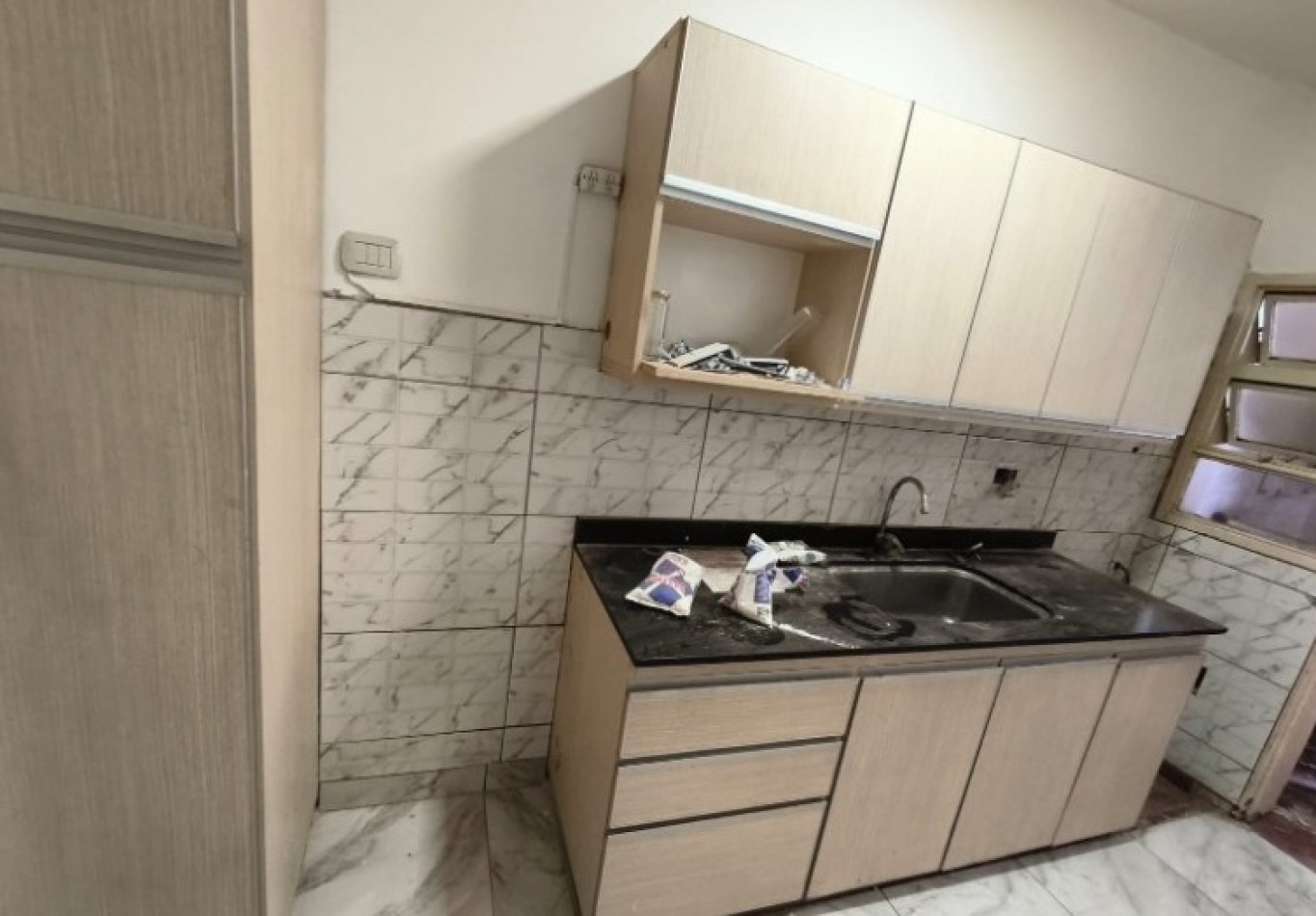 ALQUILER DEPARTAMENTO TRES AMBIENTES BALCON COCHERA SAN MIGUEL