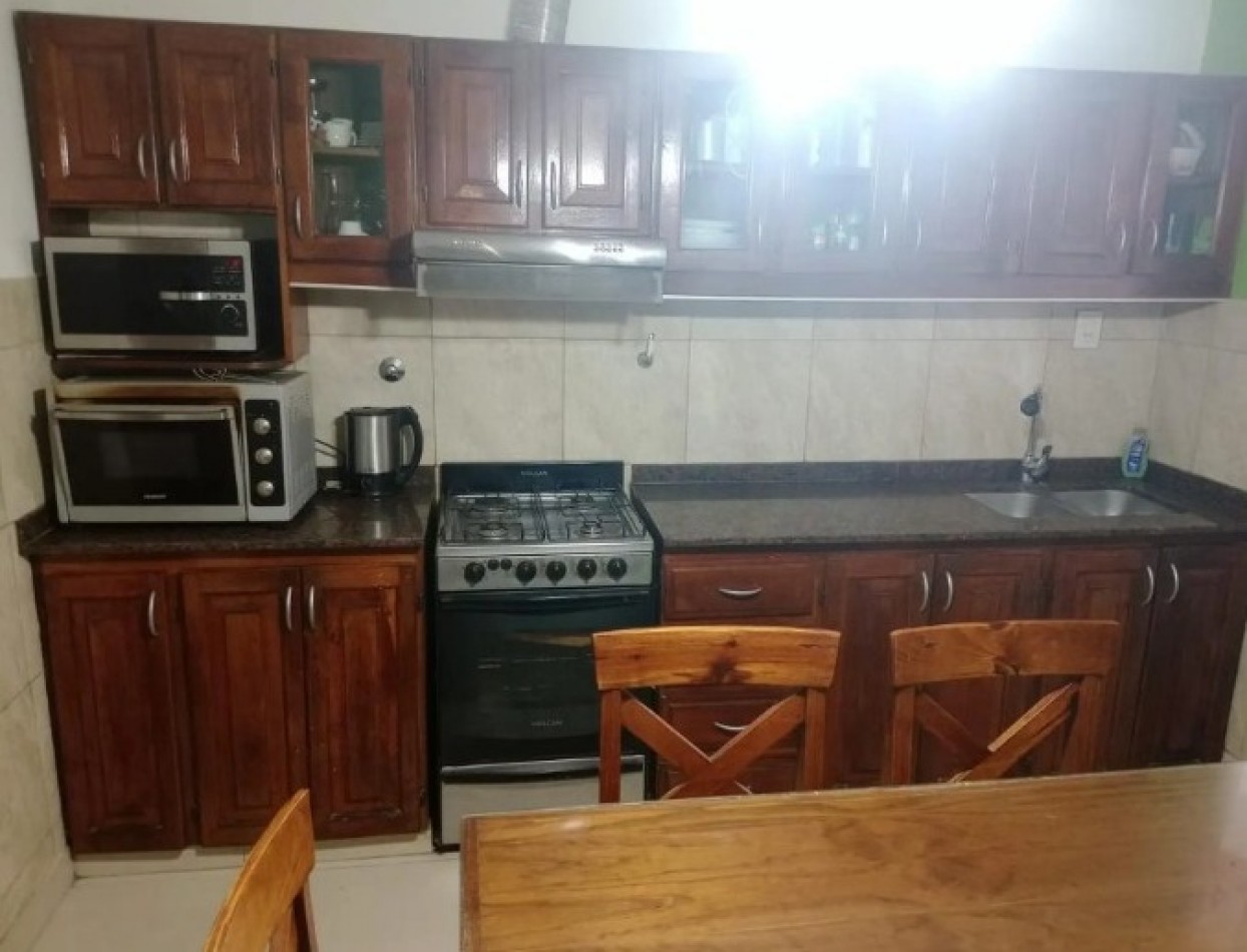 ALQUILER CASA TRES AMBIENTES PATIO VILLA DE MAYO