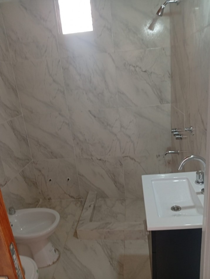 ALQUILER DEPTO 2 AMBIENTES CON BALCON A ESTRENAR