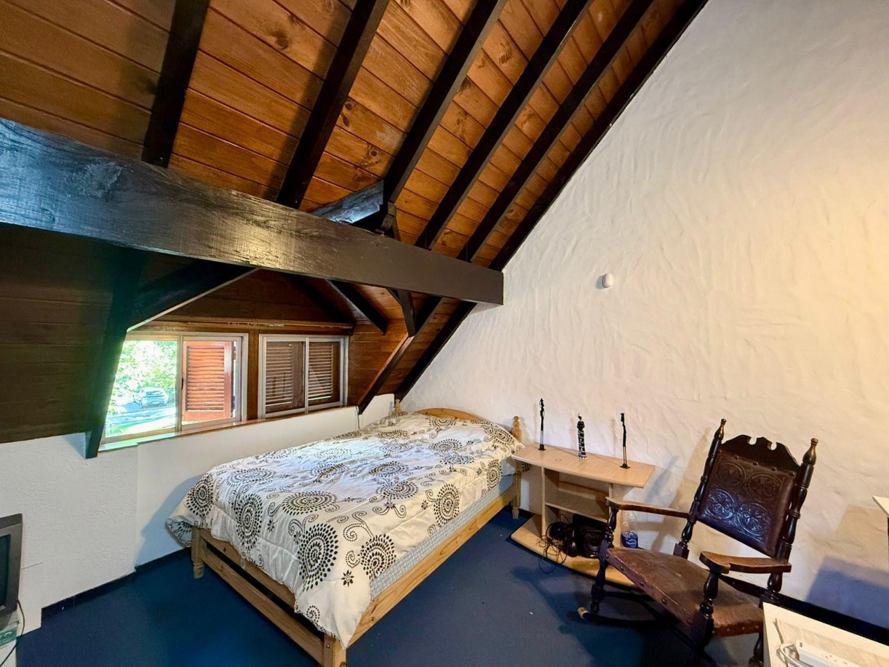 VENTA CASA CINCO AMBIENTES PILETA PARQUE COUNTRY BARRIO SAN MIGUEL DE GHISO