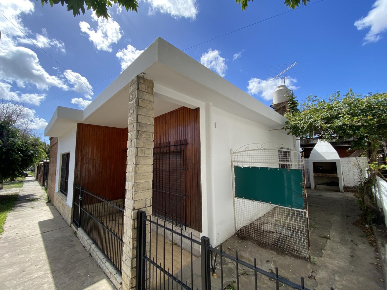 VENTA CASA PH APTO CREDITO TRES AMBIENTES PATIO COCHERA BELLA VISTA