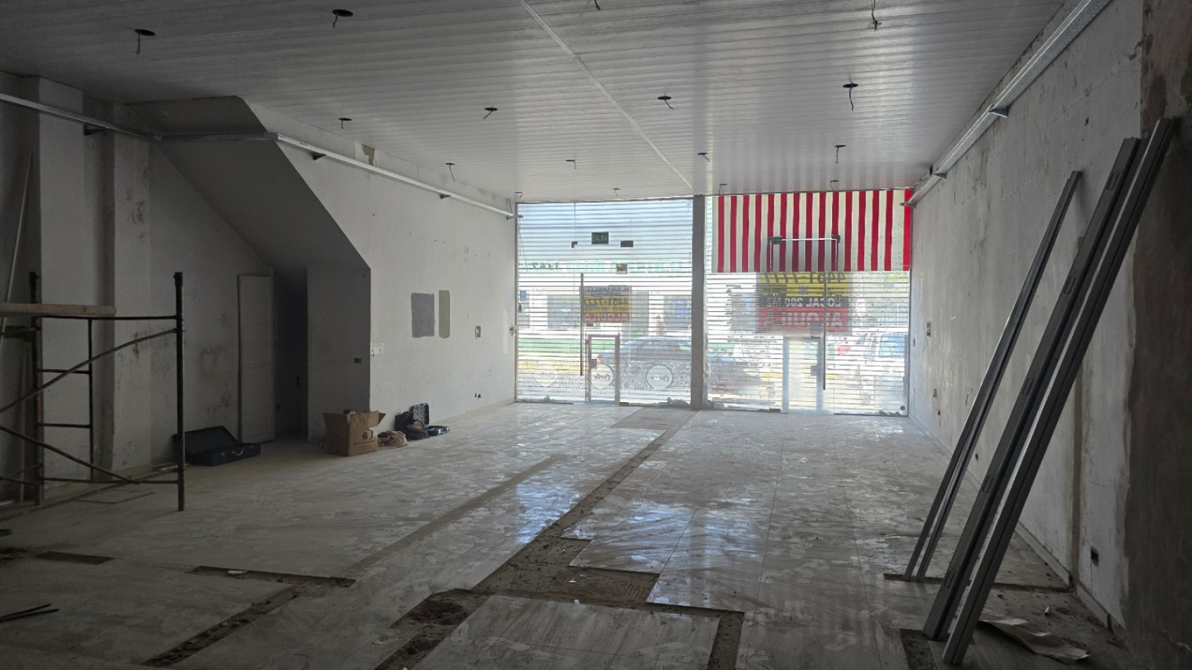 ALQUILER LOCAL DE 780M2 SAN MIGUEL CON ESTACIONAMIENTO COCHERA 