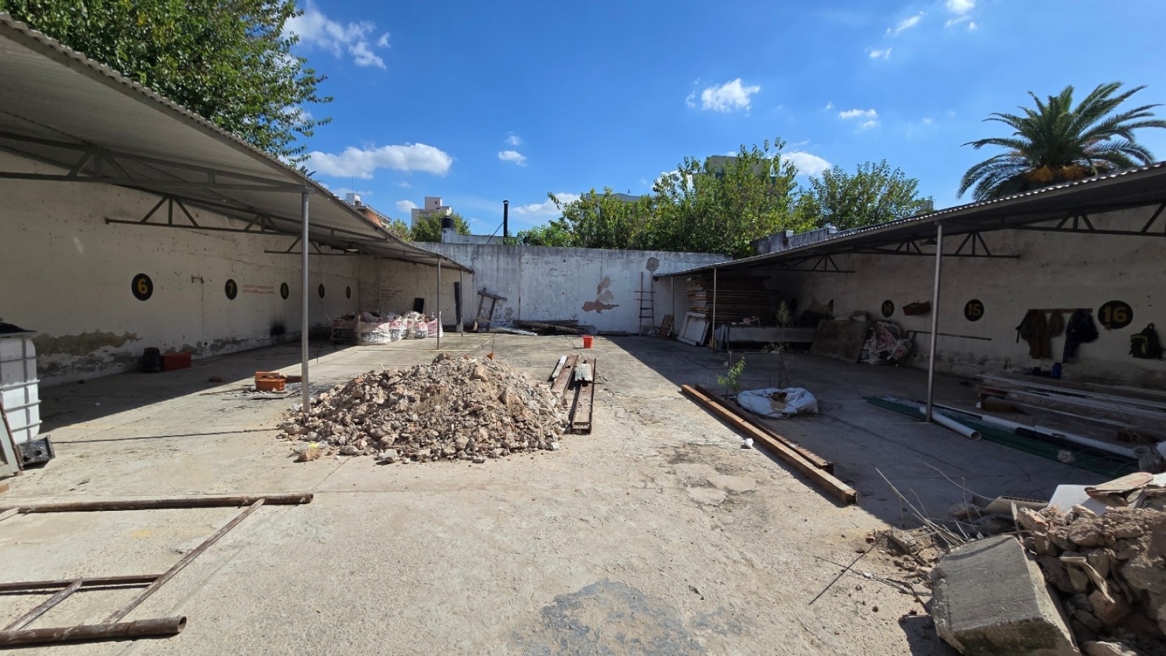 ALQUILER LOCAL DE 780M2 SAN MIGUEL CON ESTACIONAMIENTO COCHERA 