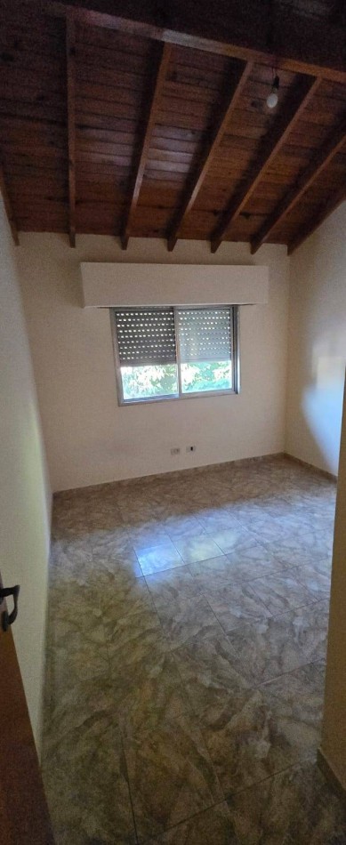 ALQUILER DUPLEX TRES AMBIENTES COCHERA PATIO SAN MIGUEL