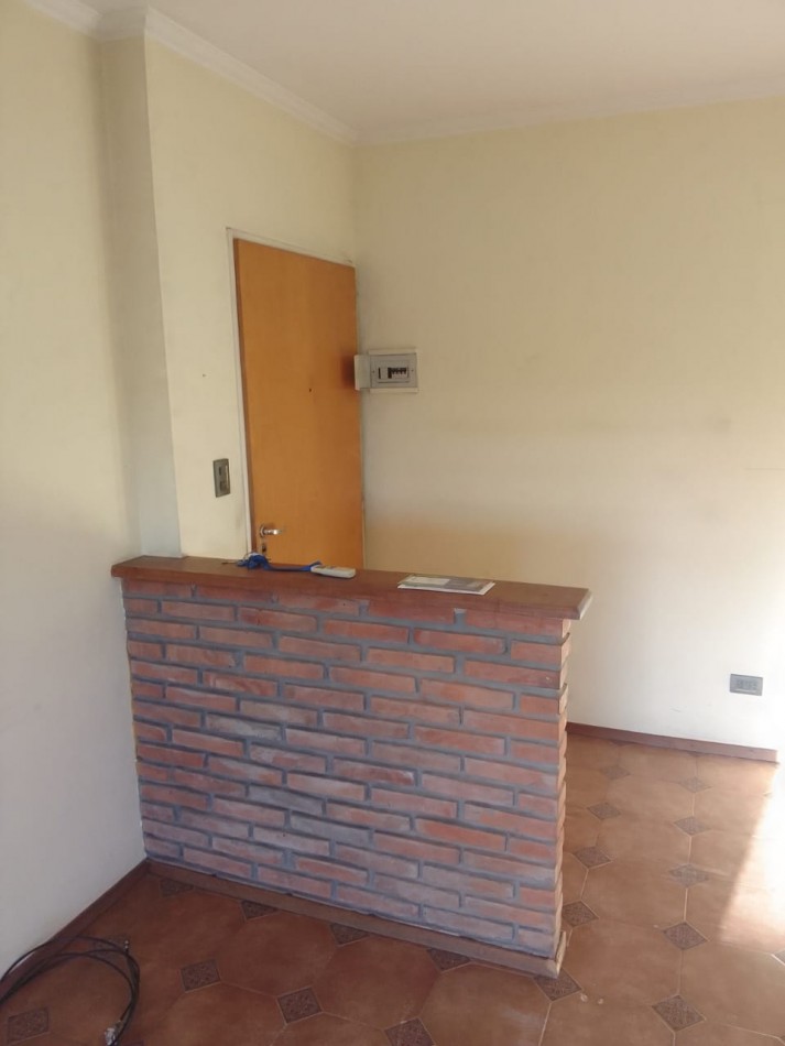 VENTA TRES AMBIENTES CON BALCON COCHERA MUÑIZ SAN MIGUEL