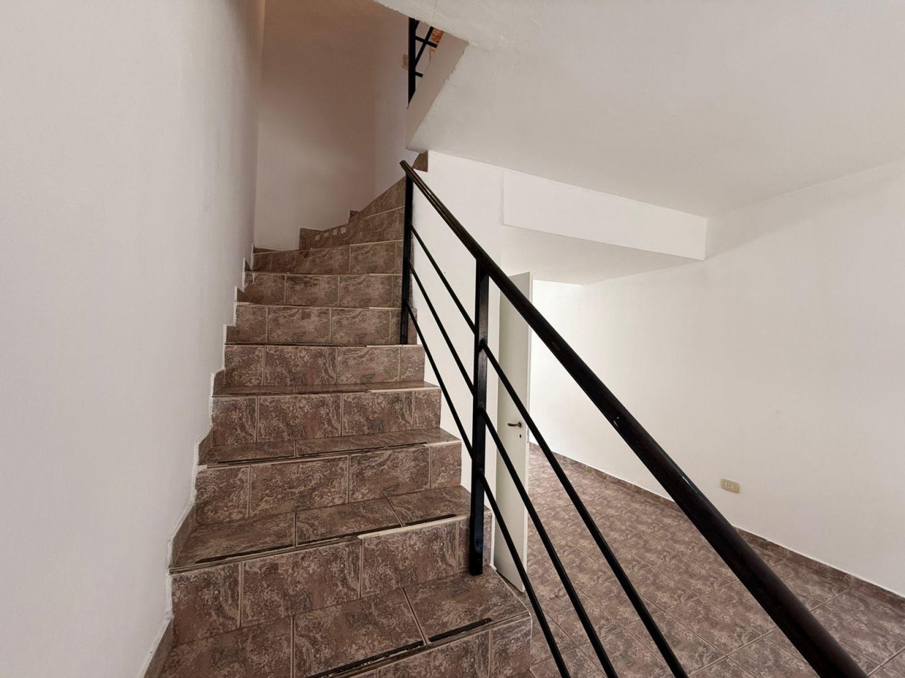 ALQUILER DUPLEX TRES AMBIENTES SAN MIGUEL COCHERA PATIO