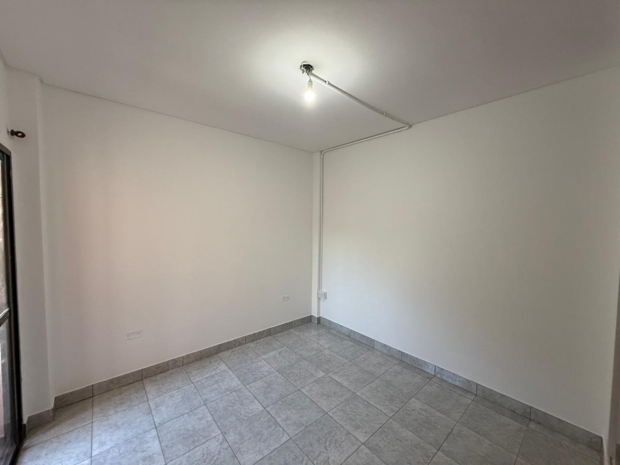 VENTA TRES AMBIENTES CON BALCON SAN MIGUEL CENTRO