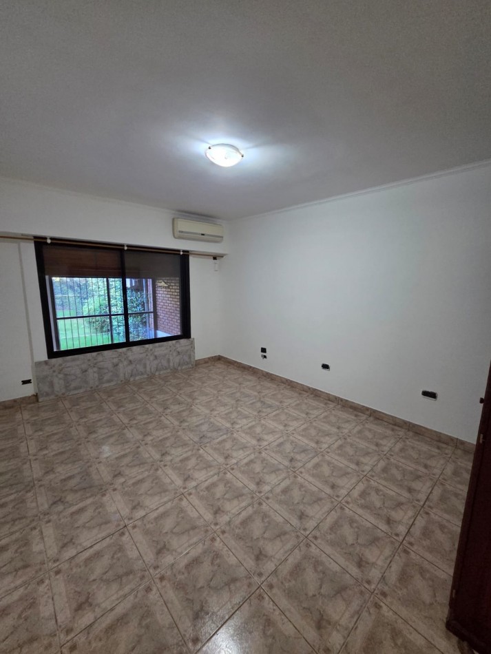 ALQUILER TRES AMBIENTES PARQUE COCHERA SAN MIGUEL CENTRO