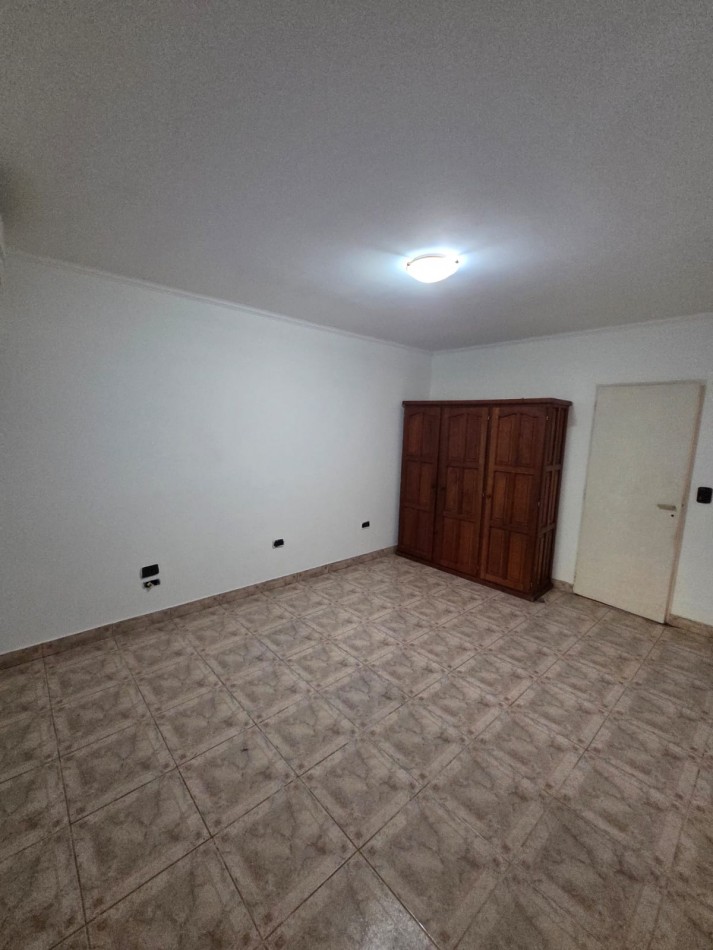 ALQUILER TRES AMBIENTES PARQUE COCHERA SAN MIGUEL CENTRO