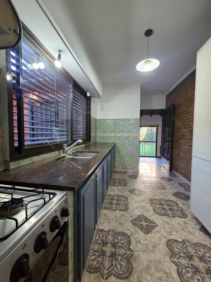 ALQUILER TRES AMBIENTES PARQUE COCHERA SAN MIGUEL CENTRO