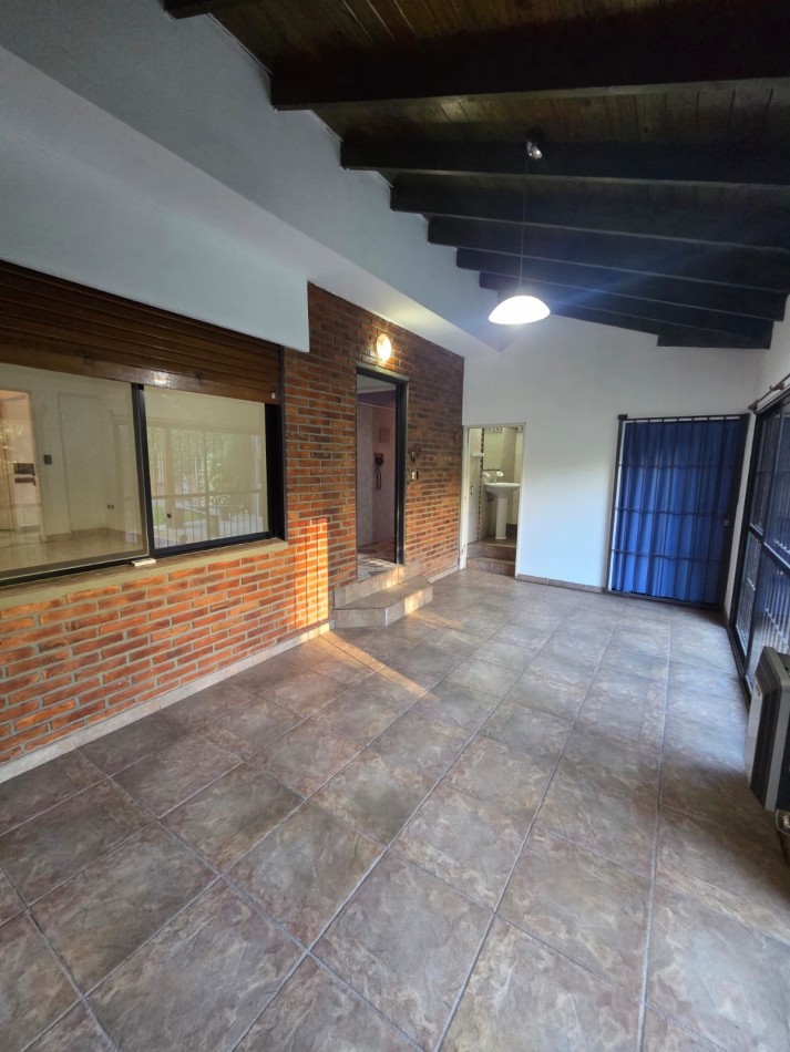 ALQUILER TRES AMBIENTES PARQUE COCHERA SAN MIGUEL CENTRO