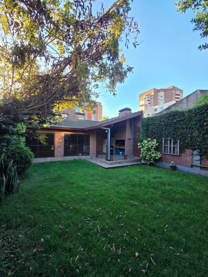 ALQUILER TRES AMBIENTES PARQUE COCHERA SAN MIGUEL CENTRO