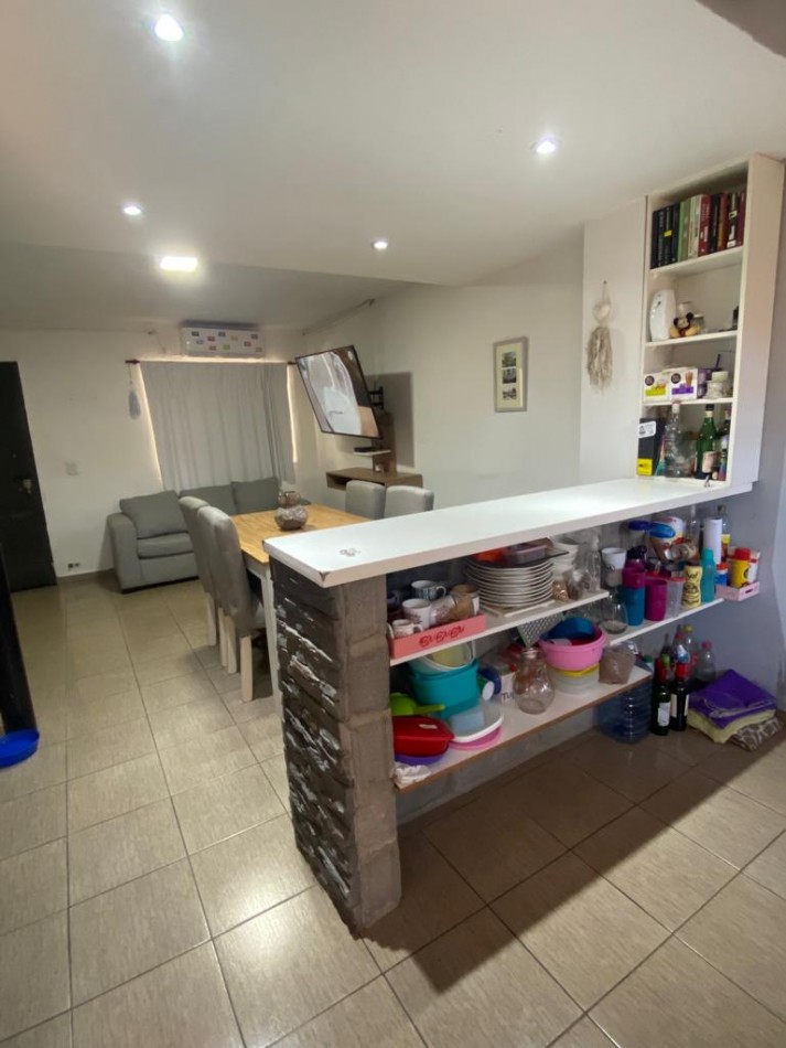 ALQUILER DUPLEX TRES AMBIENTES CON PATIO SAN MIGUEL