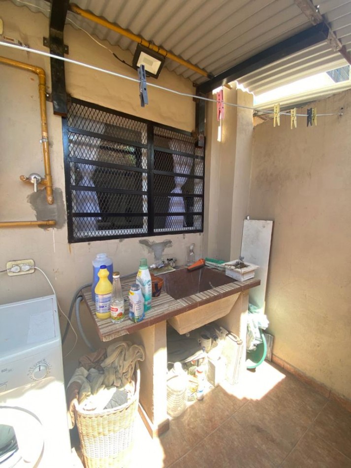 ALQUILER DUPLEX TRES AMBIENTES CON PATIO SAN MIGUEL
