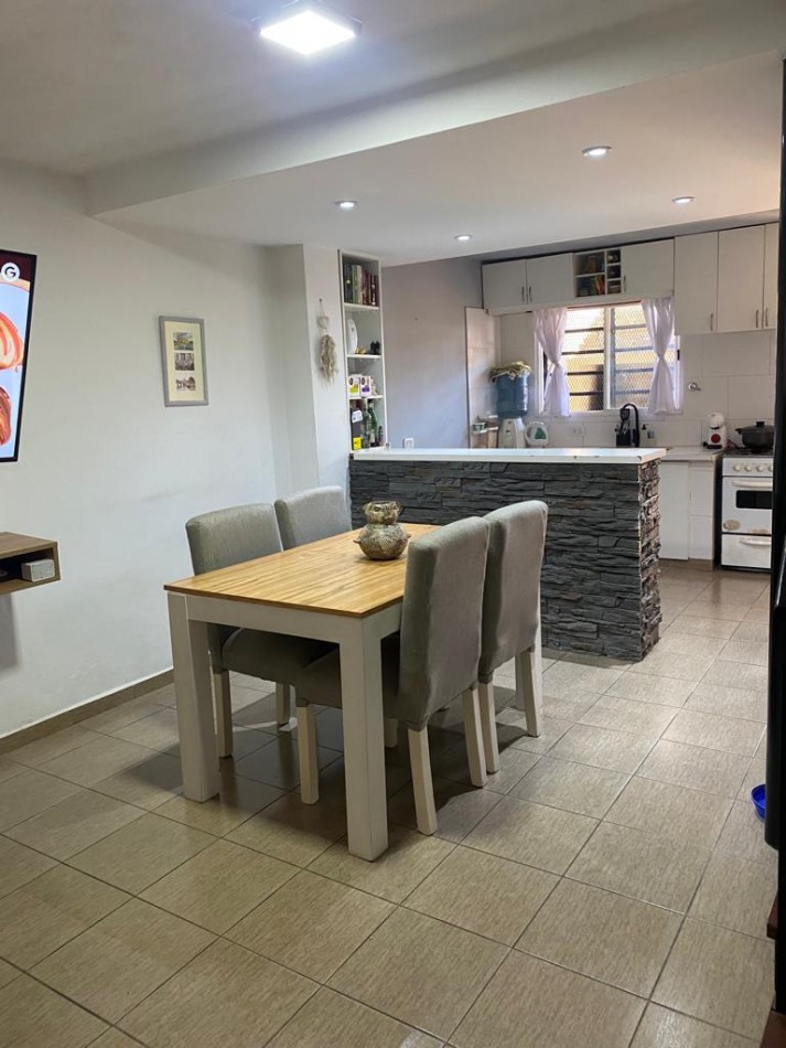 ALQUILER DUPLEX TRES AMBIENTES CON PATIO SAN MIGUEL