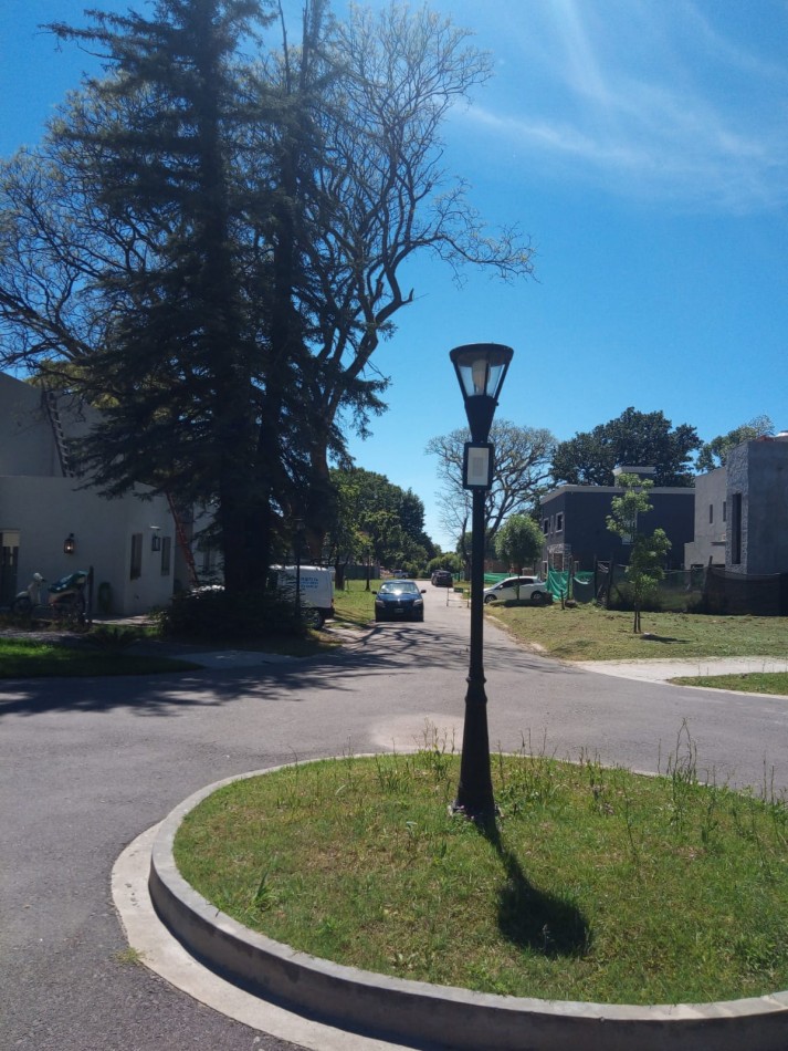 VENTA CASA CATEGORIA A ESTRENAR BARRIO MAGNA BARRIO CERRADO