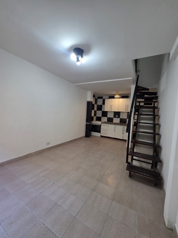 VENTA APTO CREDITO DUPLEX DOS AMBIENTES SAN MIGUEL CENTRO