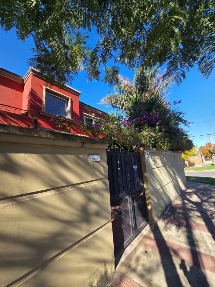 VENTA APTO CREDITO CASA CINCO AMBIENTES COCHERA PATIO SAN MIGUEL BARRIO EL TATO